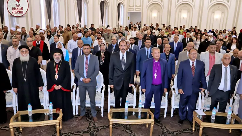 محافظ سوهاج ورئيس الهيئة القبطية يشهدان الاحتفال باليوبيل الماسي