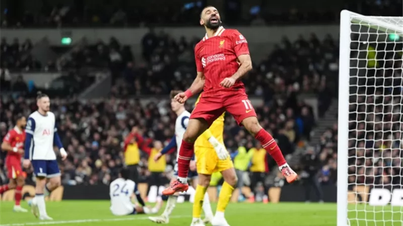 محمد صلاح يكشف منافس ليفربول المباشر فى البريميرليج