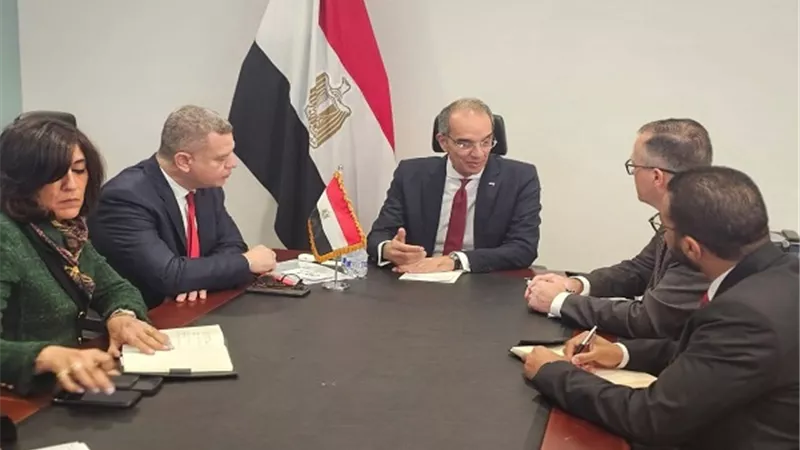 وزير الاتصالات يبحث مع كبرى الشركات الأمريكية التوسع في استثماراتها بمصر