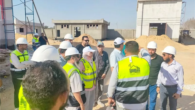 معاون وزير الإسكان يتابع محطتي كفر ناصر والفقاعي
