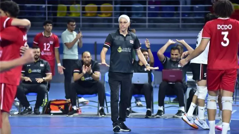 مدرب المنتخب يشيد بإنجاز فراعنة الطائرة فى بطولة أفريقيا