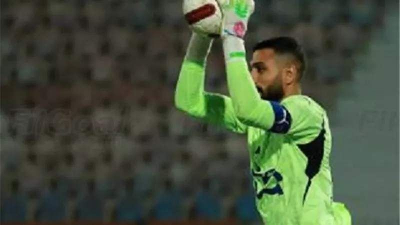 الأهلي ضد بيراميدز| الشناوي يتألق ويتصدى لتسديدة صالح أبو الشامات