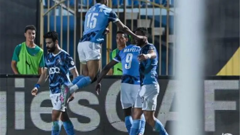 بيراميدز يتأهل لنصف النهائي بعد تتويجه بطلا لكأس القارات الثلاث