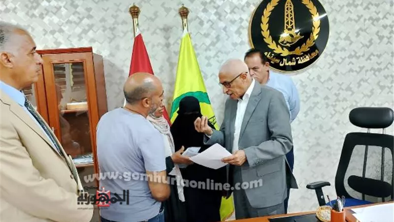 مجاور يستقبل عدداً من مواطني إزالات ميناء العريش