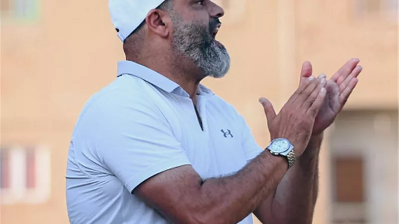القزازين لحق نفسه أمام العبور