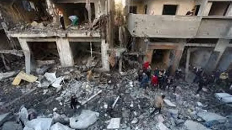 33 شهيدا في غارات إسرائيلية على قطاع غزة منذ فجر اليوم