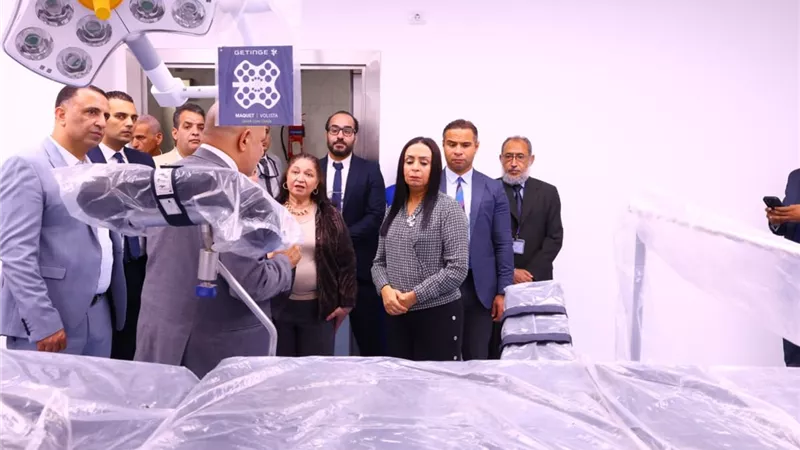 وزيرة التضامن تتابع العمل فى تجهيزات مستشفى عبلة الكحلاوي لـ