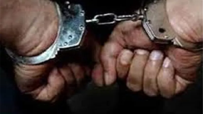 عامل وامة يشرعان فى قتل زوجته بمقابر الشرقية