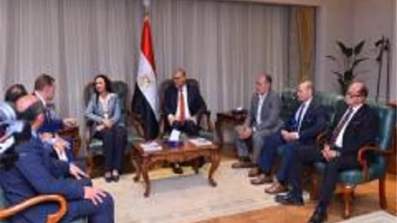 بعد الاستجابة لمطالب العمال.. عودة الإنتاج بشركة نايل لينين