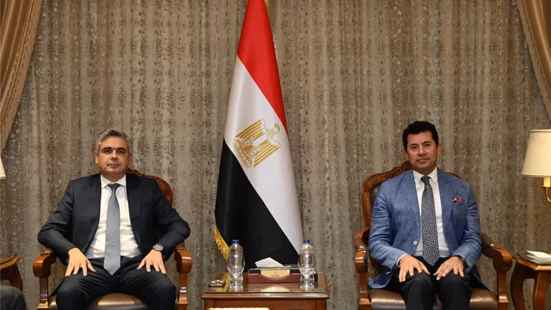 صبحى يبحث مع رئيس اتحاد الفروسية استضافة الفعاليات الدولية