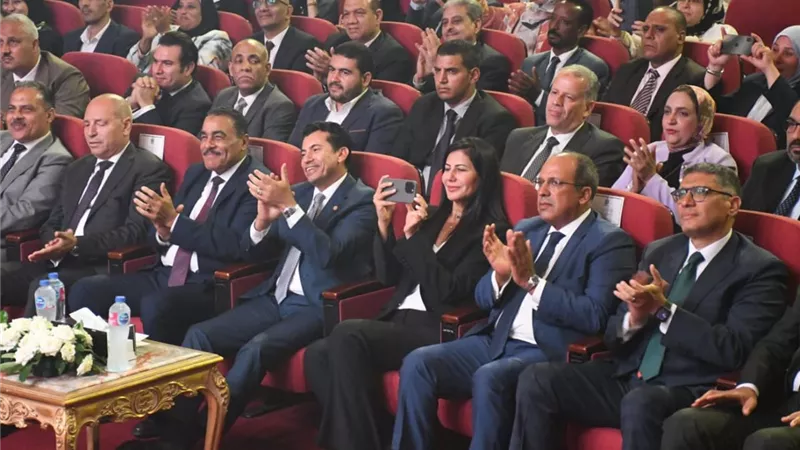 وزير الشباب والرياضة يشهد حفل ختام مهرجان 