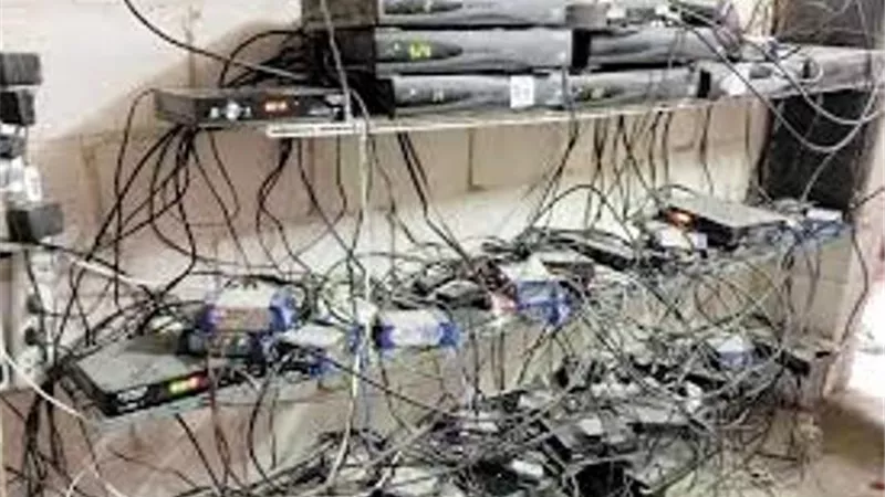 أجهزة لفك شفرات الفضائيات