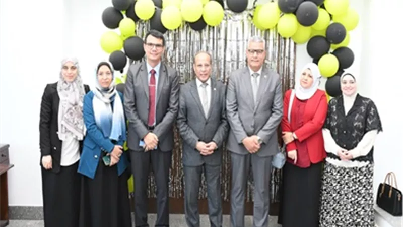 جامعة قناة السويس تنظم اللقاء التعريفي بكلية الصيدلة