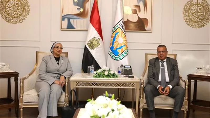 رئيسة القومي للمرأة ومحافظ جنوب سيناء يبحثان تعزيز التعاون