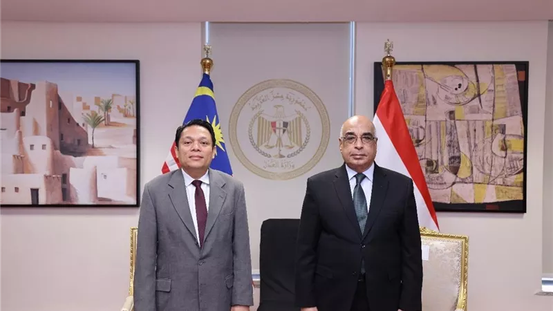 وزير العدل يستقبل سفير ماليزيا ويكرم وفدًا قضائيًا ماليزيًا