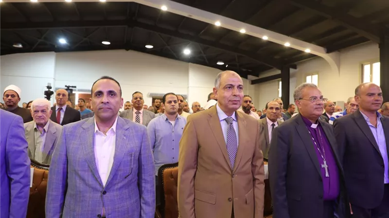محافظ المنيا يشارك احتفال الهيئة القبطية الإنجيليةباليوبيل الماسي