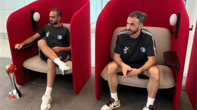 مطار القاهرة يستقبل بعثة فريق بيراميدز قادمة من جدة بالسعودية