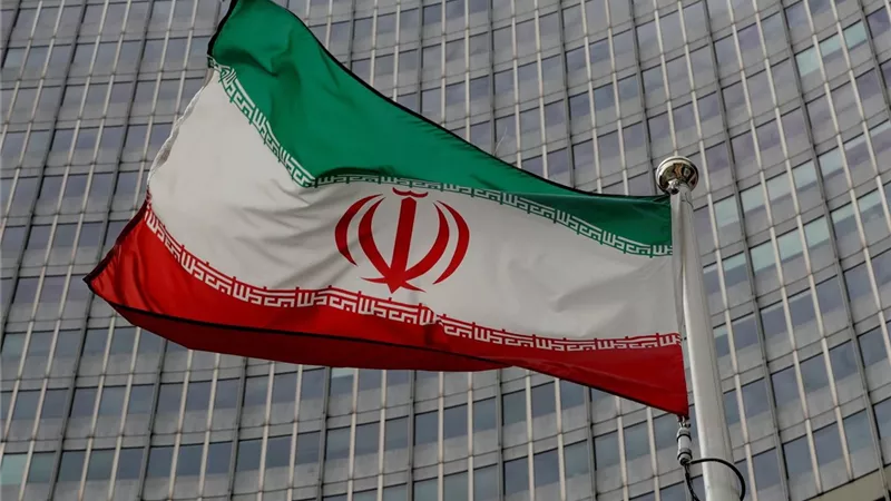 طهران : لا دبلوماسية تحت القصف الأمريكي