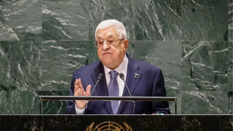 الرئيس الفلسطيني: إسرائيل ترتكب جريمة حرب ضد الإنسانية في غزة