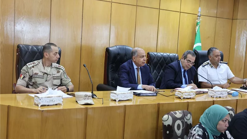 محافظ المنيا : خطة شاملة للتأمين الصحي ومواجهة السيول