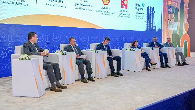 السلامة على الطرق وحماية خطوط الغاز.. أهم موضوعات يوم السلامة بالبترول