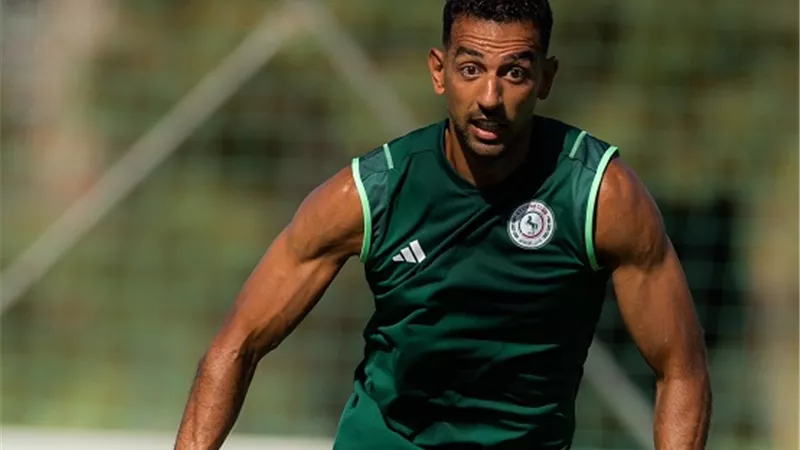 بمشاركة كوكا .. الاتفاق يكتسح ضمك بالدورى السعودى