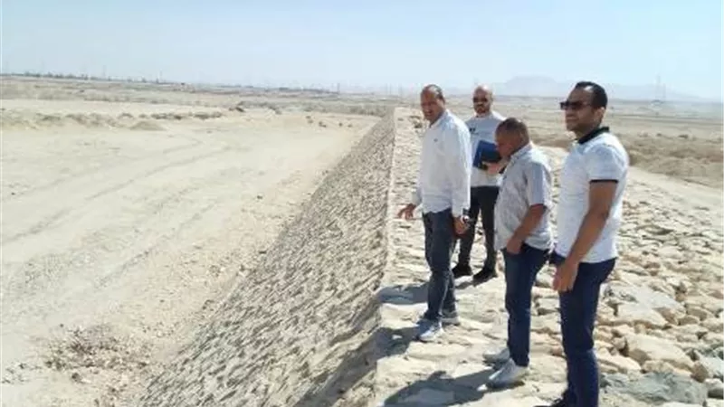 جولة ميدانية للسكرتير العام على مخر سيل قنا الرئيسي
