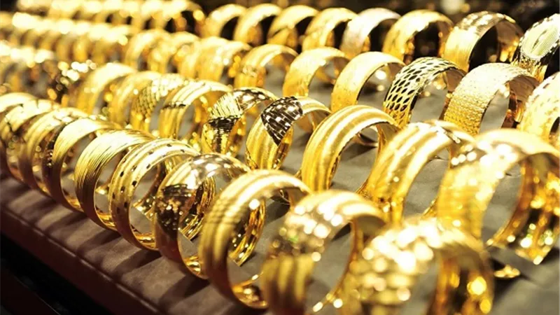 بكم سعر عيار الذهب 21 في نهاية تعاملات اليوم الجمعة