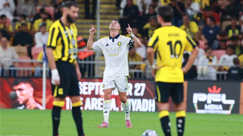 رونالدو ومانى يقودان النصر للفوزعلى الاتحاد وإعتلاء قمة الدورى السعودى