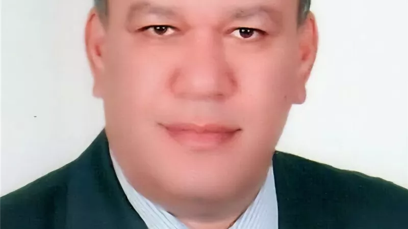 إسحاق يهنئ العاملين بمطار القاهرة لفوزه بجائزة قيادة المطارات المحورية لعام 2024
