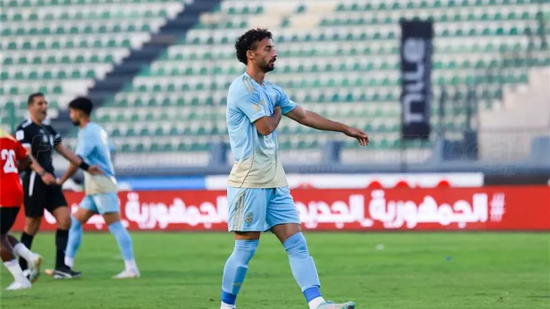 الأهلي يبدأ مفاوضات التجديد مع عبد القادر.. واللاعب يحسم الأمر