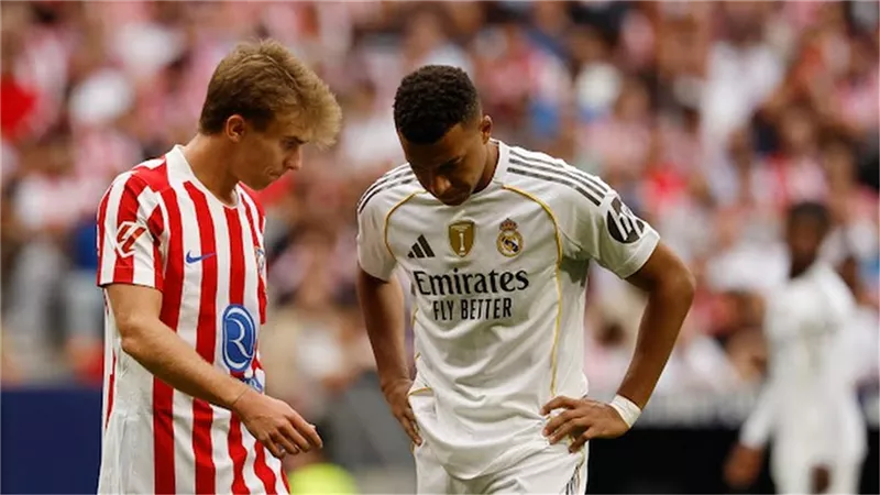 شاهد ملخص لقاء أتليتيكو مدريد وريال مدريد (5-2) بالدوري الإسباني