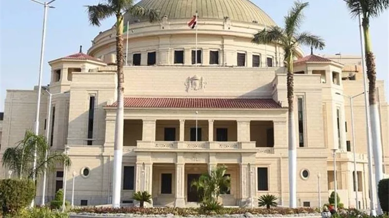 جامعة القاهرة: منح دراسية لطلاب المراكز الأولى بالبطولات الرياضية