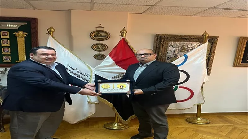 إدريس يستقبل نائب رئيس اللجنة الأولمبية العراقية لتفعيل شراكة رياضية استراتيجية