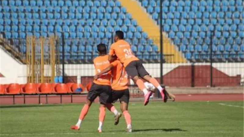 فاركو يفتتح الشوط الثاني بهدف رائع فى شباك مودرن سبورت - شاهد
