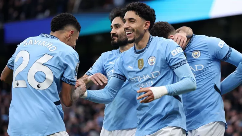 مانشستر سيتي يتوصل لاتفاق بتمديد عقد لاعبه البرازيلي
