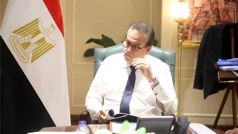 وزير الصحة يتابع مستجدات المشروع القومي لإنهاء قوائم الانتظار
