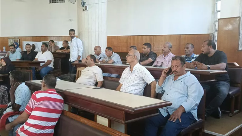حي العجمي يستعد لمواجهه موسم الشتاء والامطار