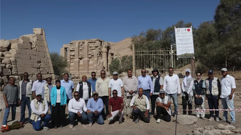 الأمين العام للمجلس الأعلى للآثار يتفقدأعمال ترميم معبد الرامسيوم