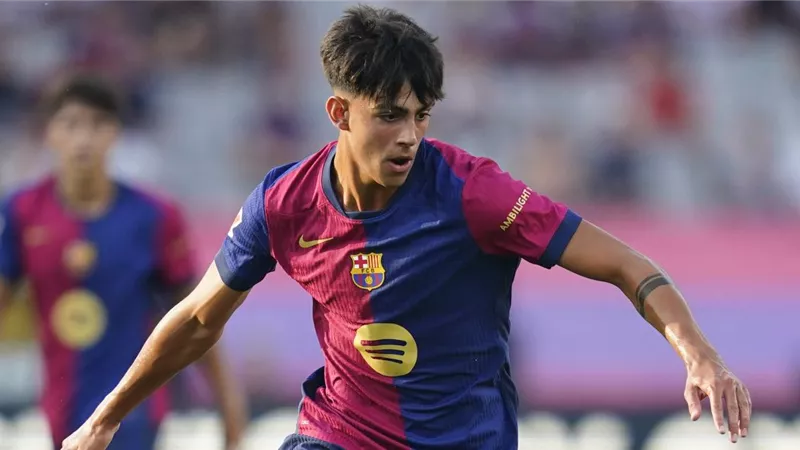 رسميًا.. برشلونة يعلن تجديد عقد نجمه الشاب حتى 2029