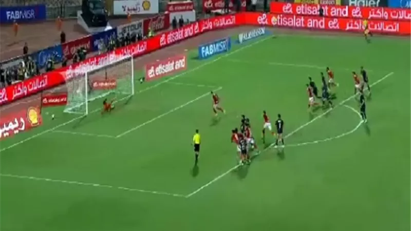الأهلي يعود ويتقدم على الزمالك بالهدف الثاني بقدم تريزيجيه