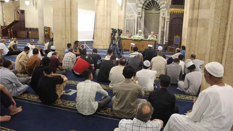 ملتقى الأزهر: على الإنسان أدراك أن وراء خلقه قدرة عظيمة