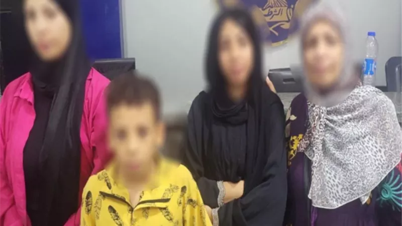 ضبط طالبة وأهليتها لتعديهم على زميلتها بالجيزة