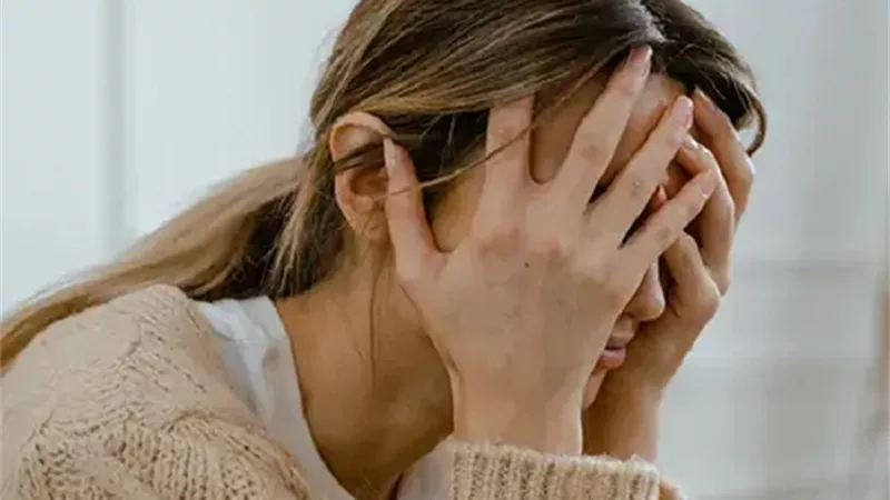 دراسة تحذر .. جفاف الجسم يزيد من مستويات هرمون التوتر