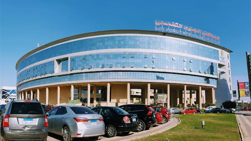 المستشفى الجوى التخصصى يستضيف خبير عالمي في جراحات القلب النابض