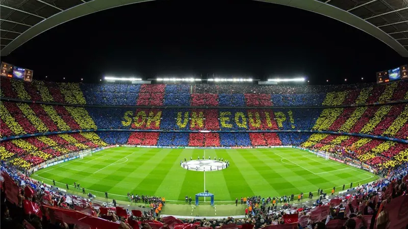 يويفا يحدد ملعب مباراة برشلونة وأولمبياكوس في دوري أبطال أوروبا