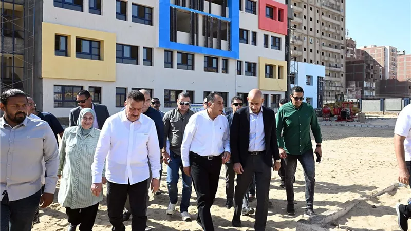 مدبولى يتفقد أعمال إنشاء المدرسة المصرية اليابانية بشبين الكوم