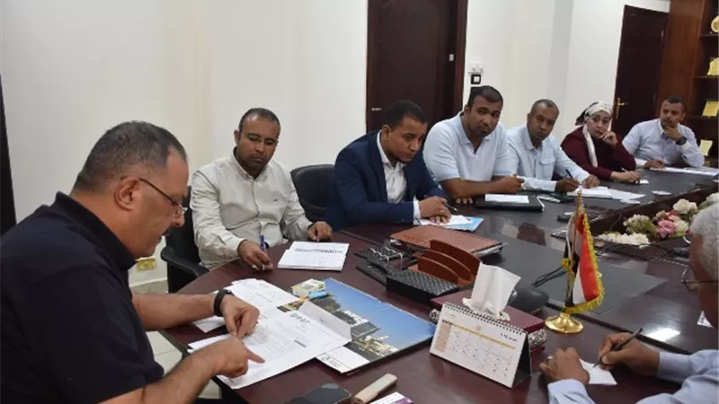 مياه الأقصر تعقد اجتماع لمناقشة تكثيف الإجراءات لمجابهة الأوبئة