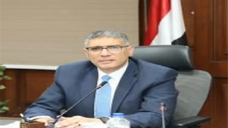 محافظ الجيزة يتابع نتائج لقاءات المواطنين بالاحياء