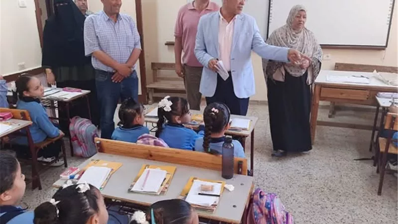 مدير تعليم الإسماعيلية يتفقد مدارس التل الكبير ويناقش البكالوريا